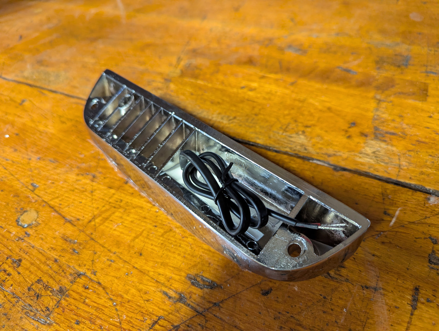 Exterior LED Flood Light (Curved)